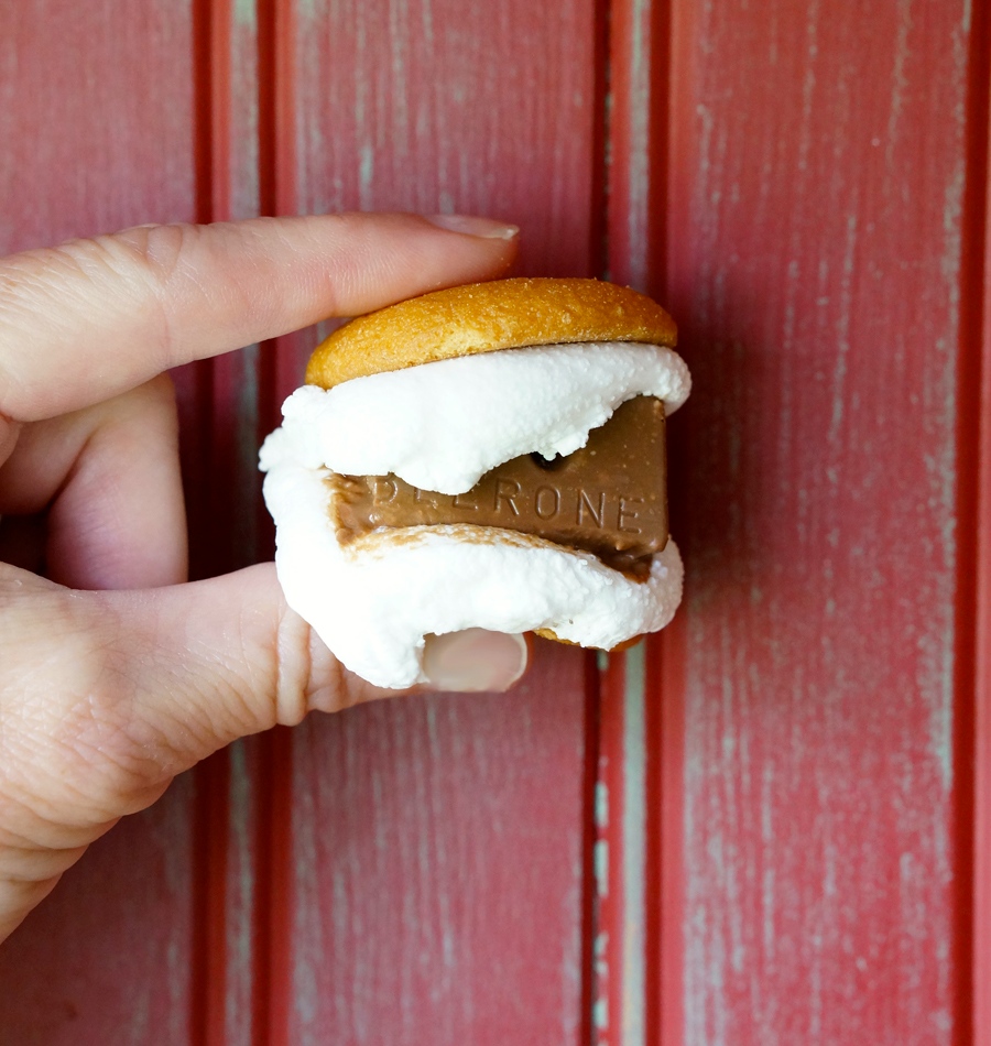Toberlerone Smores for glamping | Sweeterville.com